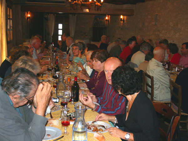 Repas &agrave; Seynes