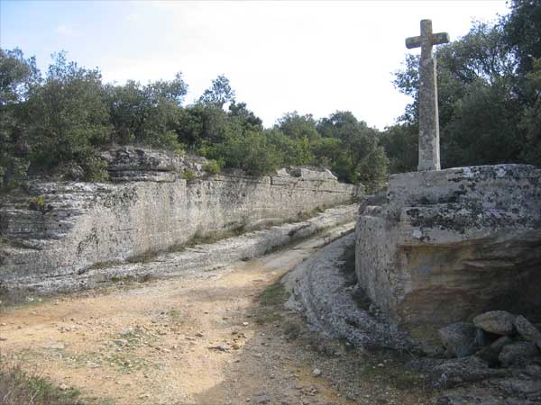 La croix des Saintes Maries